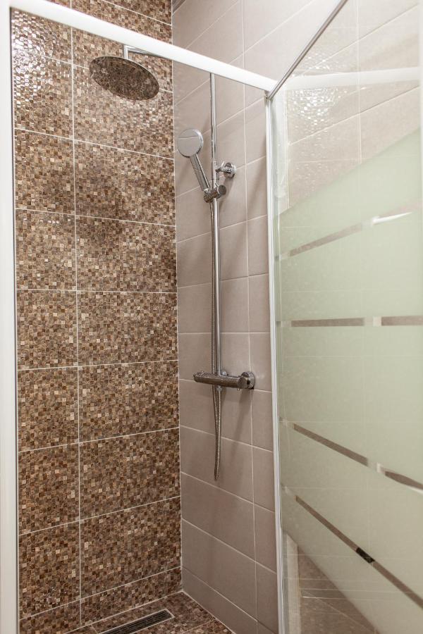 Sunny Studio Apartment Iasi Exterior photo