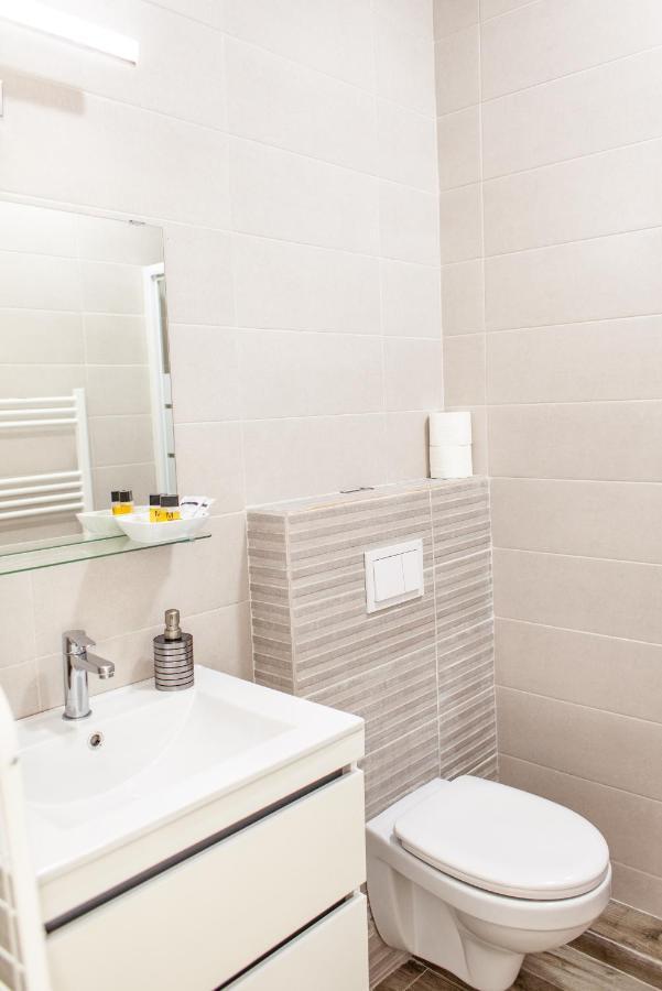 Sunny Studio Apartment Iasi Exterior photo
